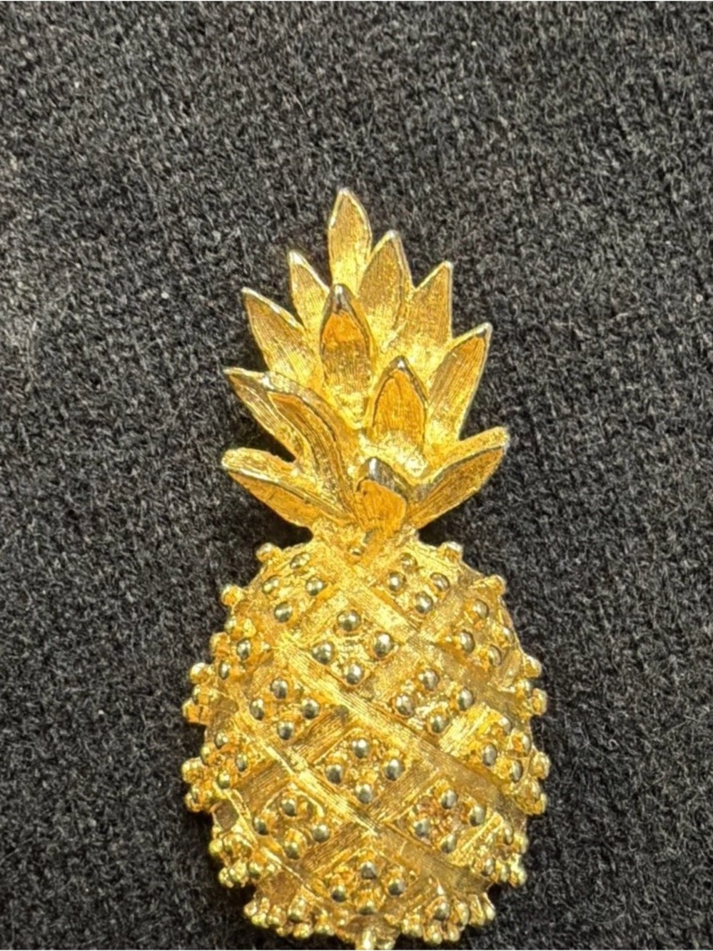 Vintage Marvella Gold Tone Texture Pineapple Brooch R19 Estate Jewelry 2.25”